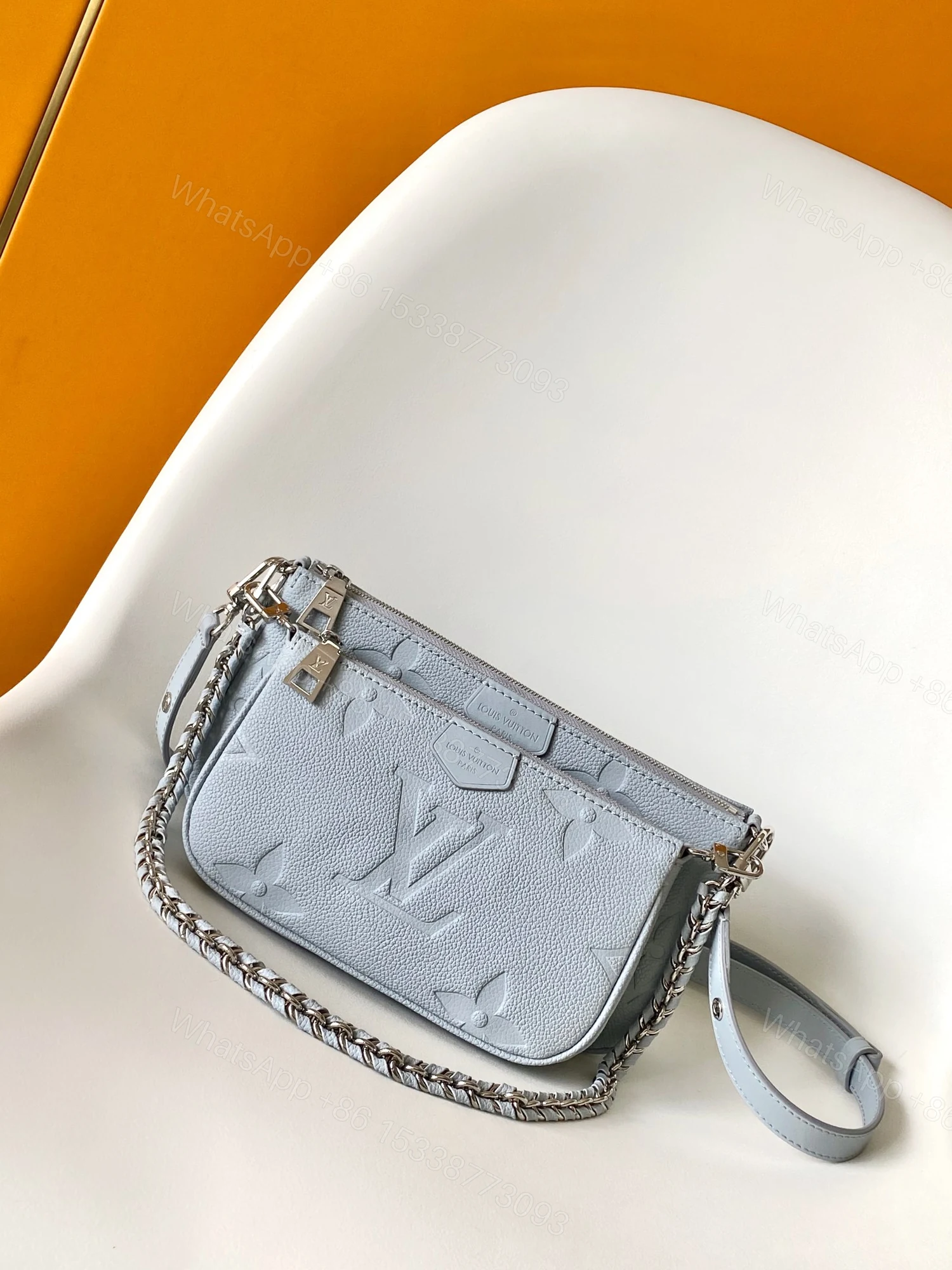 LV 一比一 Capucines MM 藍灰漸層小牛皮手提包 雅致百搭 — view 1
