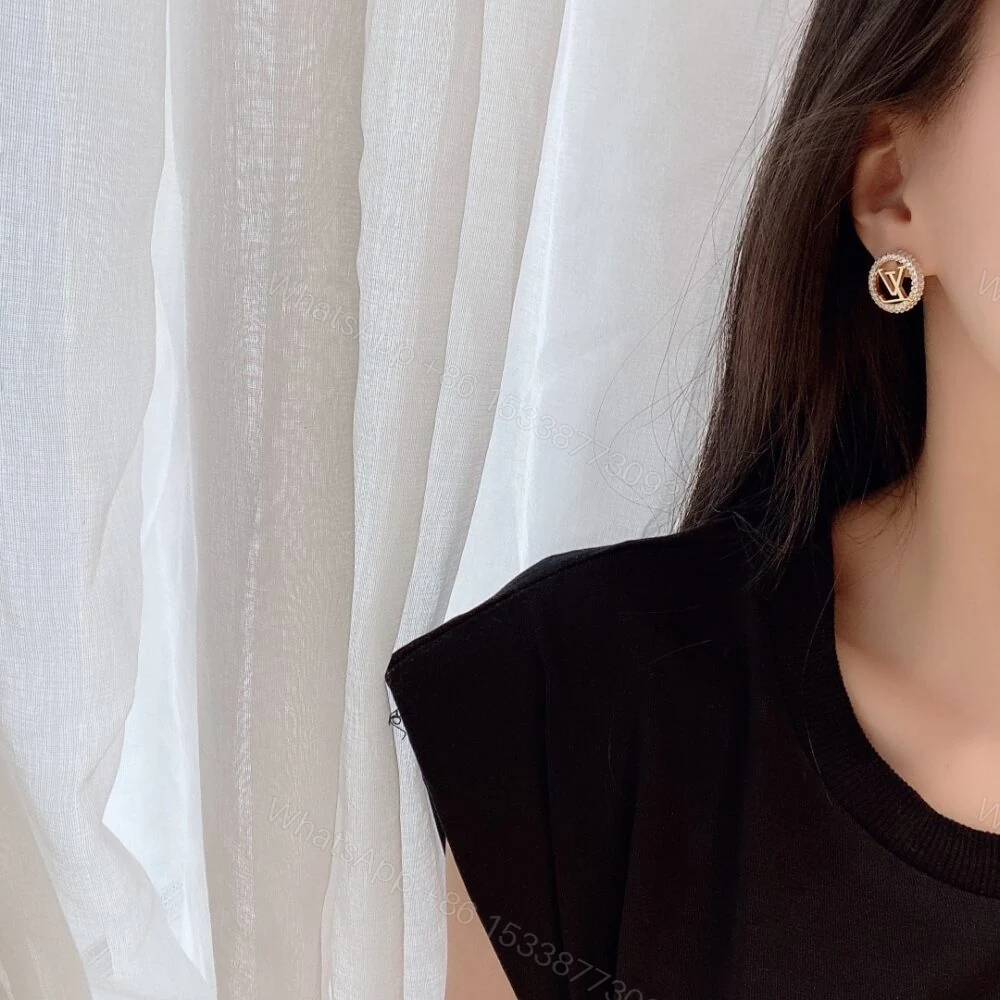 View 5 of Louis Vuitton Louise By Night Earrings Gold M00757
