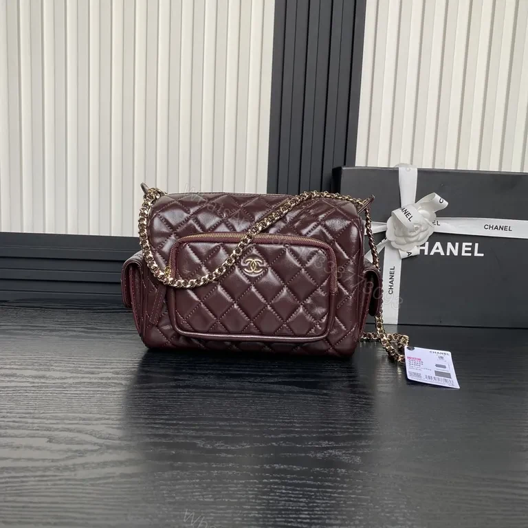 Chic Burgundy Quilted Crossbody: Luxury Everyday Bag — view 1