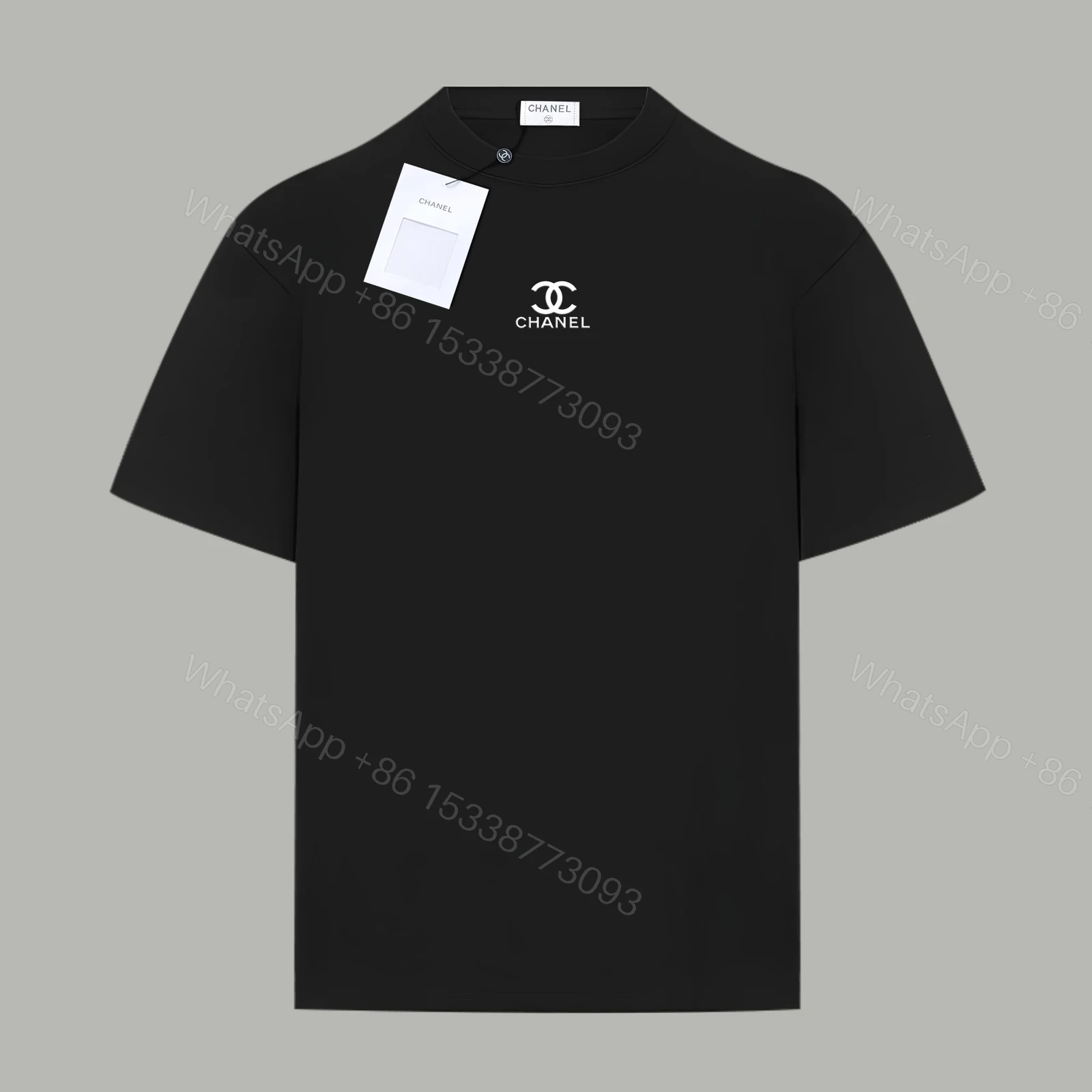 Chanel高仿黑色短袖T恤 小LOGO簡約設計 百搭質感風格 — view 1