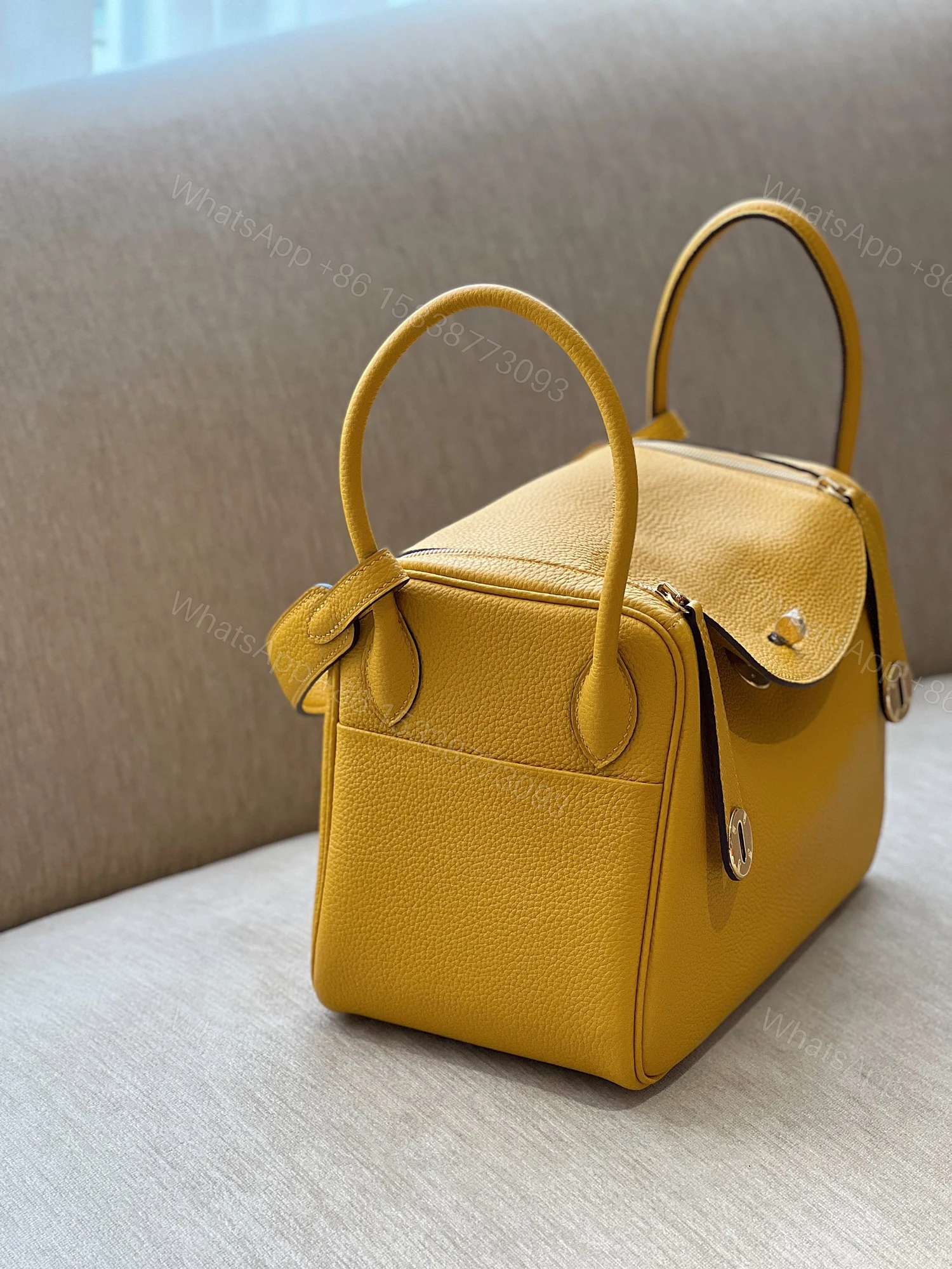 View 4 of Hermes Lindy 26 Yellow Gold Hardware