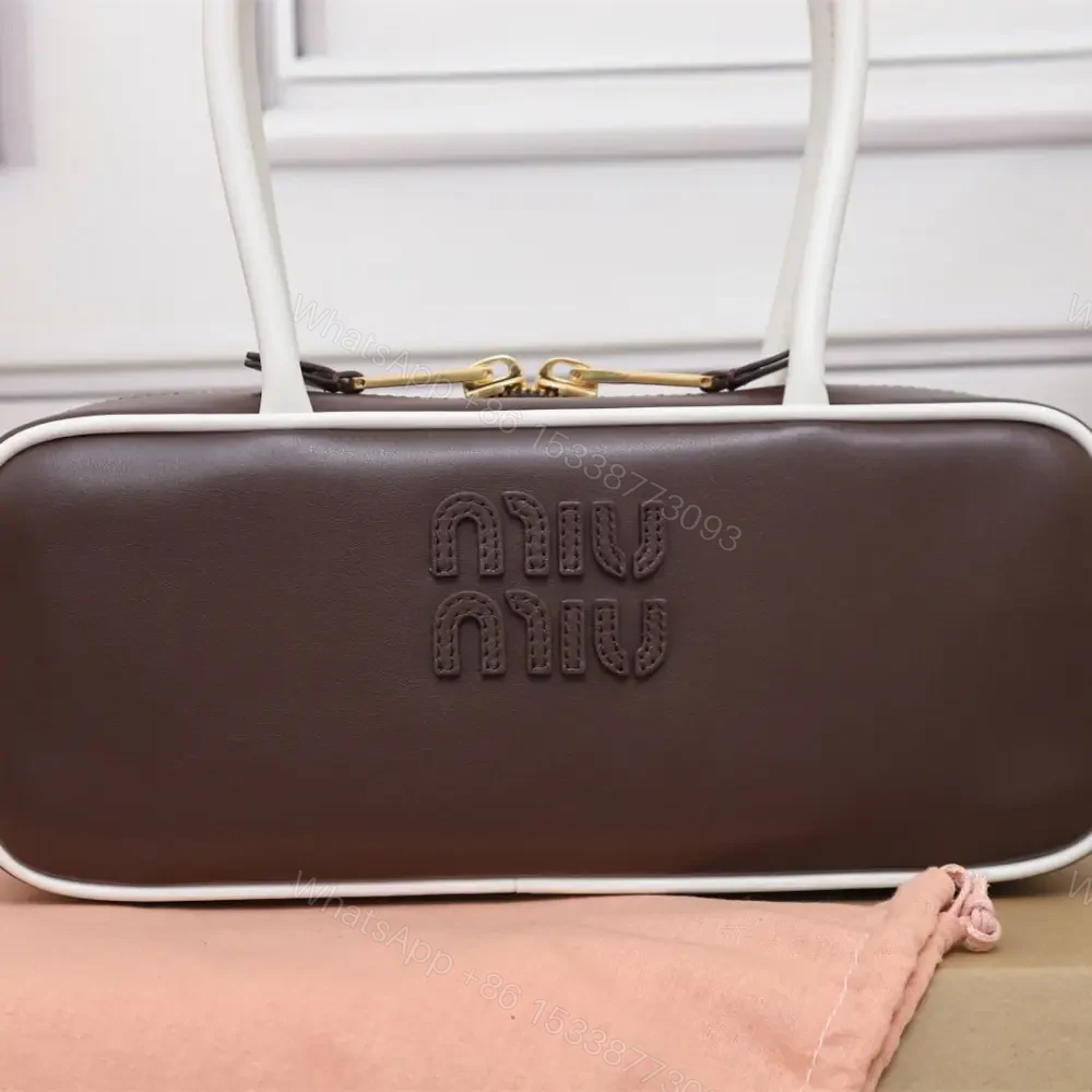 View 6 of 高仿miumiu*Beau系列5BB173小牛皮手袋石楠木白色小號免檢版