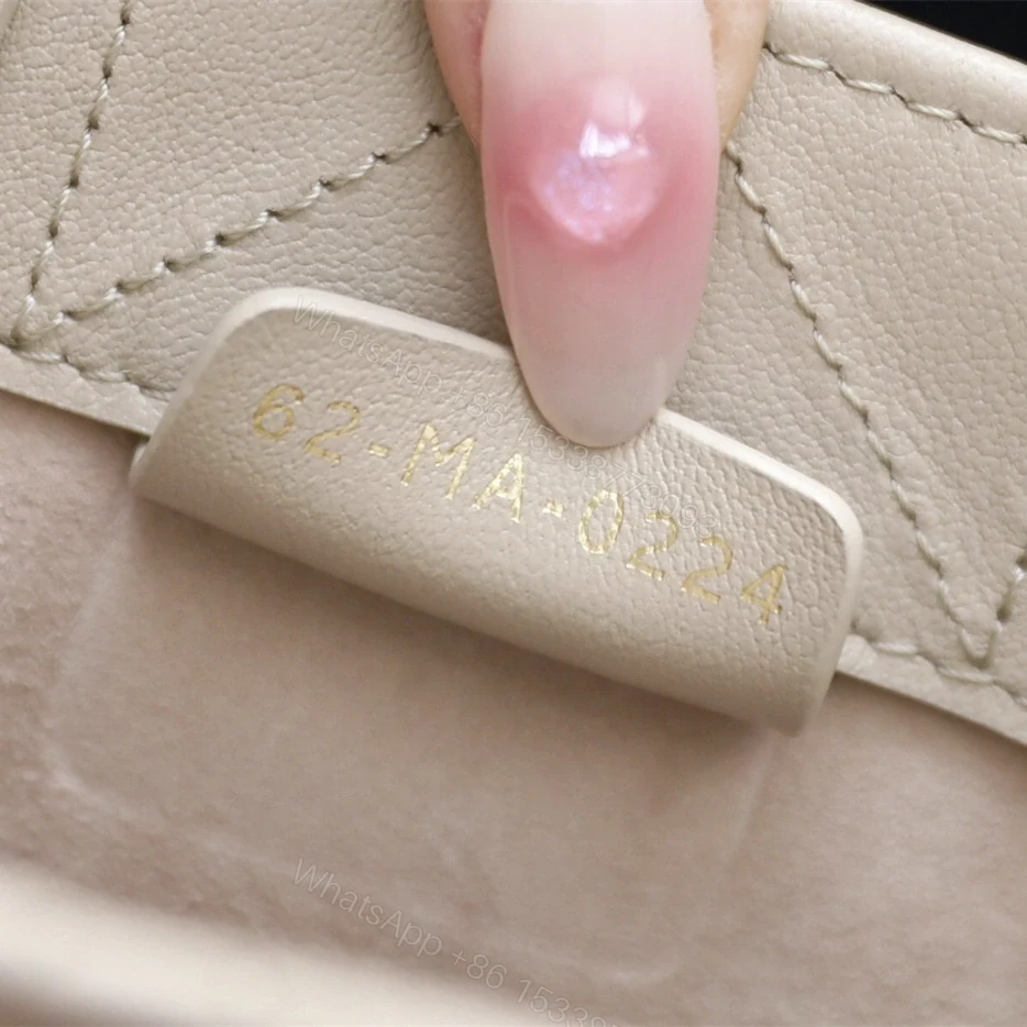 View 13 of 高仿Dior*BookTote系列S5573O牛皮革淺卡其單肩包免檢版
