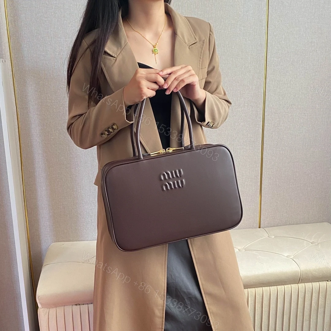 View 15 of 高仿miumiu*5BB17長肩帶公文包木色免檢版