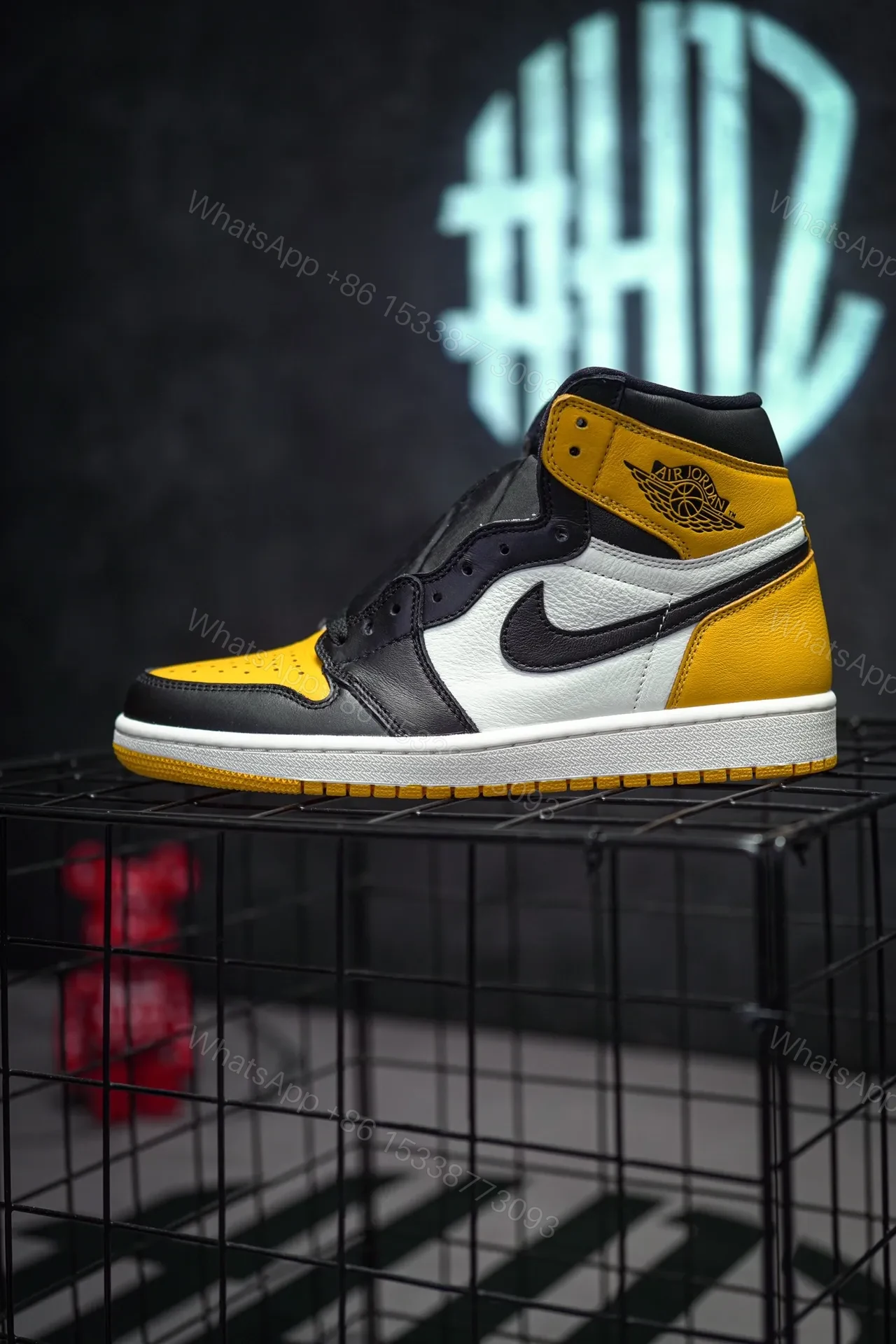 Air Jordan 1 High “Taxi” Reps — view 1