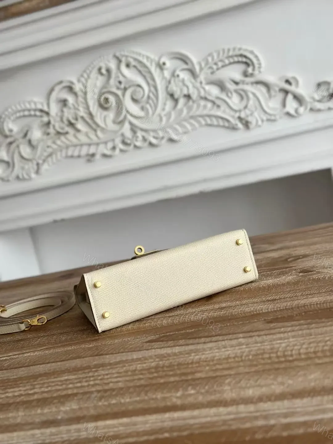 View 5 of HN MINI 19 WHITE CALFSKIN GOLD HARDWARE
