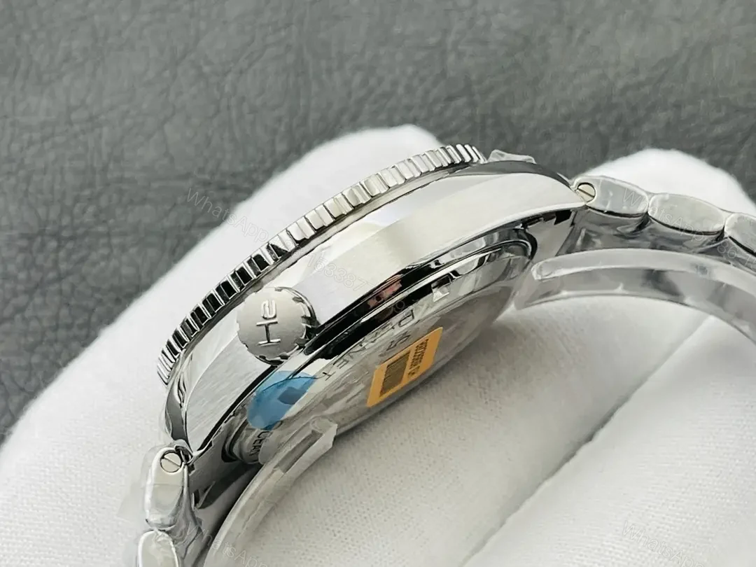View 6 of Omega Seamaster Planet Ocean 600M Co-Axial 43.5 GMT Stainless Steel Orange Numerals Bracelet 232.30.44.22.01.002