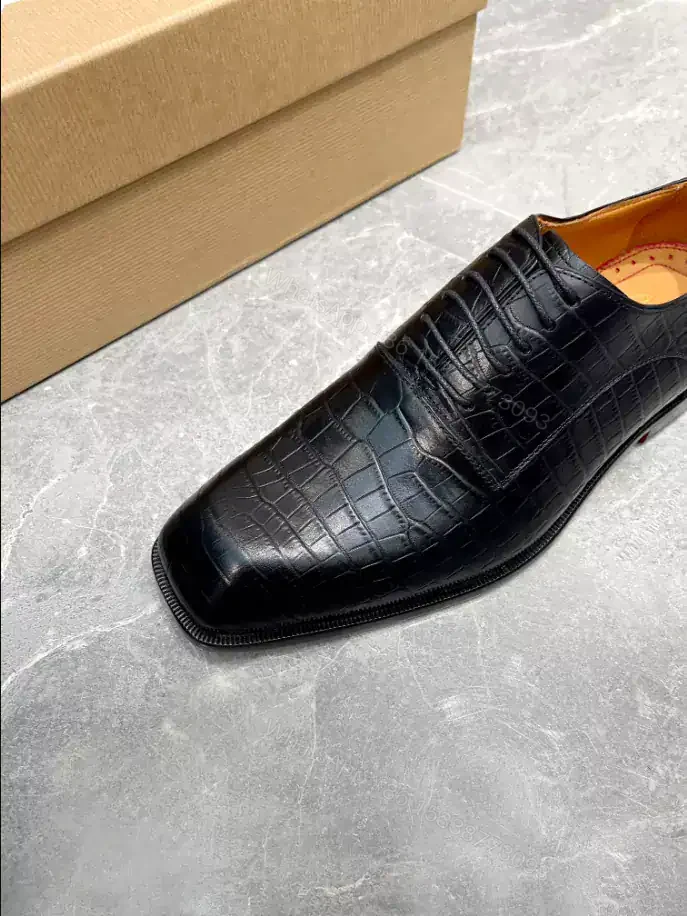View 4 of CHRISTIAN LOUBOUTIN CORTEO – LDC016