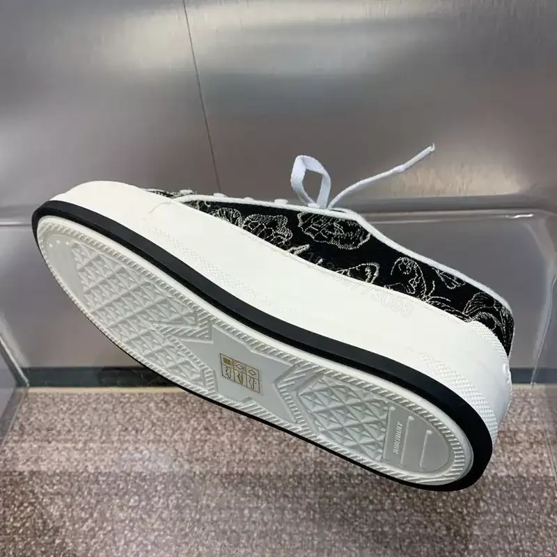 View 4 of WALK’N’DIOR PLATFORM SNEAKERS UNISEX TOILE DE JOUY MEXICO EMBROIDERED BLACK – CD182