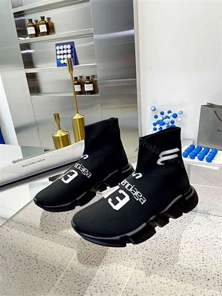 View 4 of BALENCIAGA MEN’S SPEED 2.0 SNEAKER – BB137