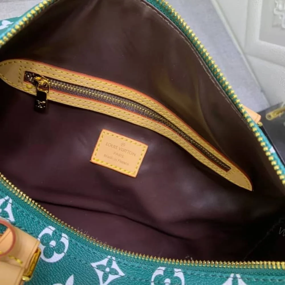 View 8 of Louis Vuitton Design On The Catwalk Speedy P9 Bandoulière Bag Green 30Cm