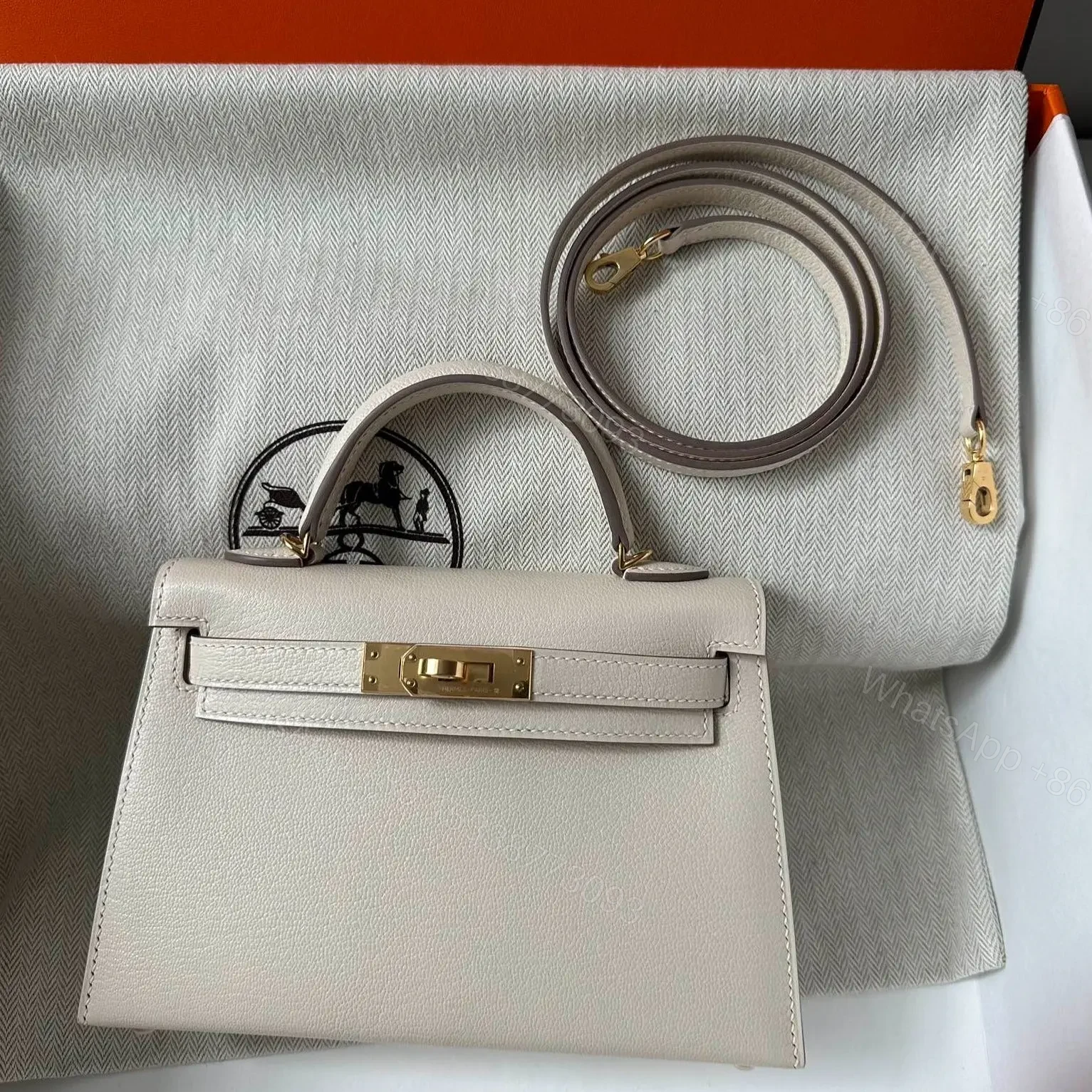 HM KELLY MINI 20 WHITE CHEVRE GOLD HARDWARE — view 1