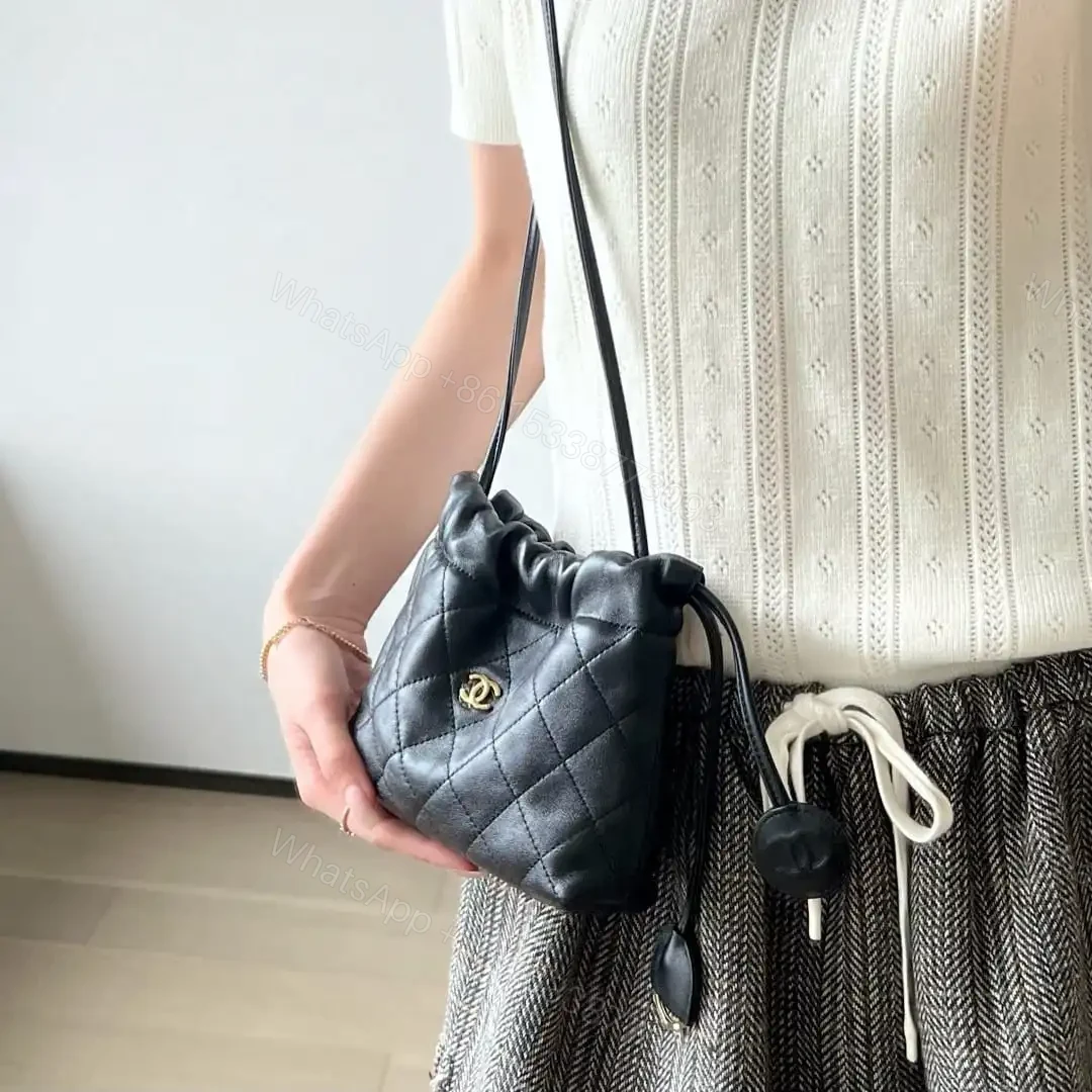 View 24 of 高仿Chanel*26S系列AP5228小羊皮單肩包黑色免檢版
