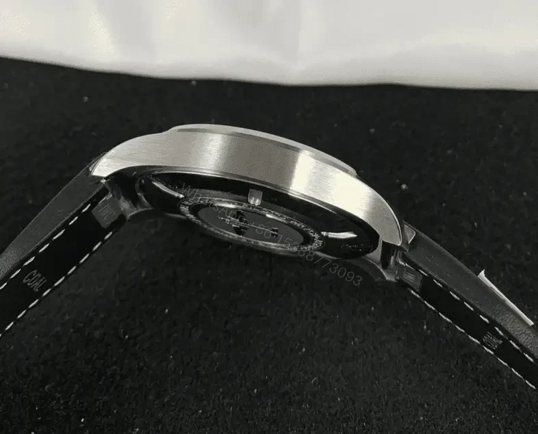 View 8 of IWC Pilot’s Watch Mark XX Swiss Replica IW328203