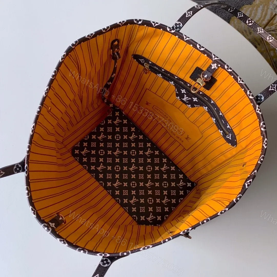 View 8 of LV NEVERFULL MM 32 NOIR MONOGRAM