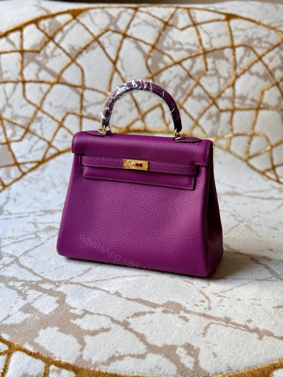 View 17 of HERMÈS Kelly 25 handbag in Chai Togo