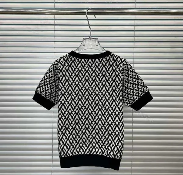VALENTINO — view 1