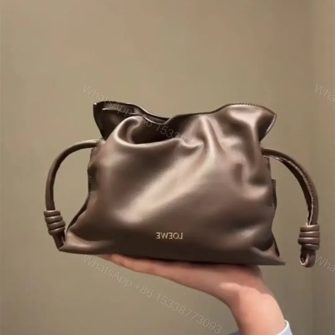 View 16 of 高仿Loewe*Flamenco系列3606福袋包咖啡色Mini免檢版