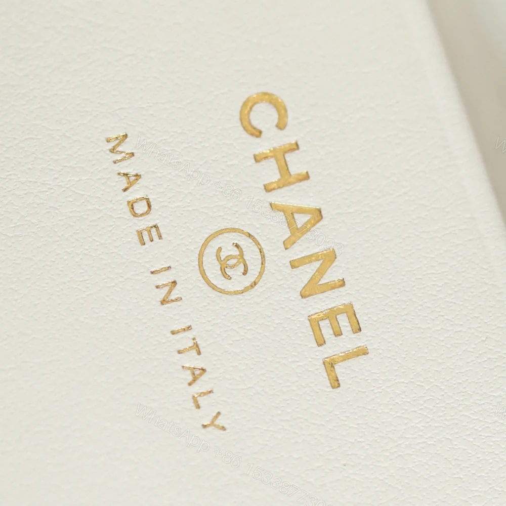 View 9 of 高仿Chanel*25P系列4385荔枝紋牛皮單肩包白色小號免檢版