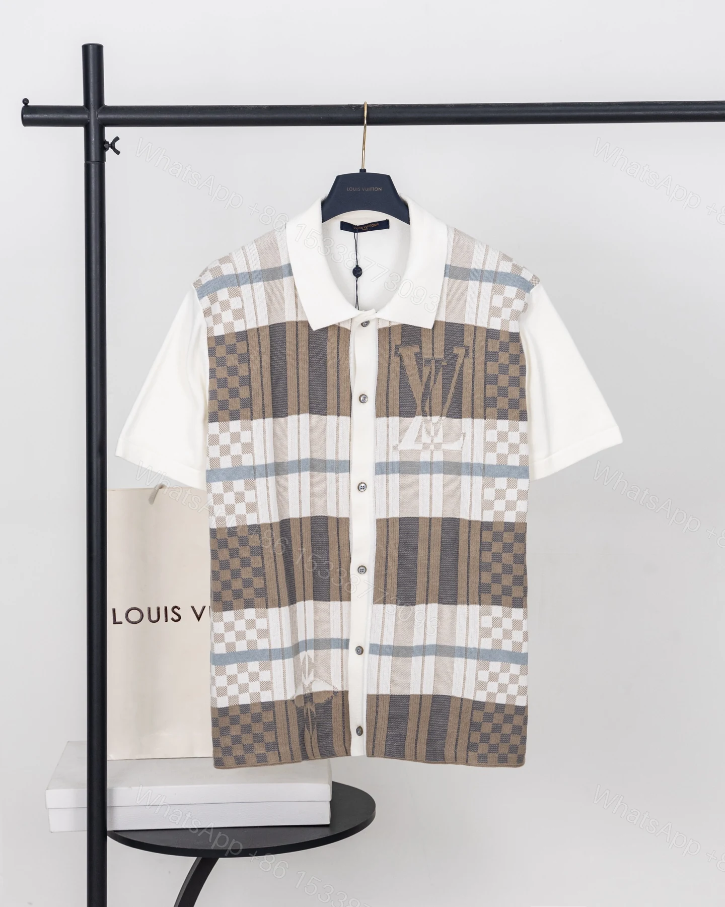LV 一比一 男款 格紋拼接短袖Polo 經典設計 輕奢休閒風 — view 1
