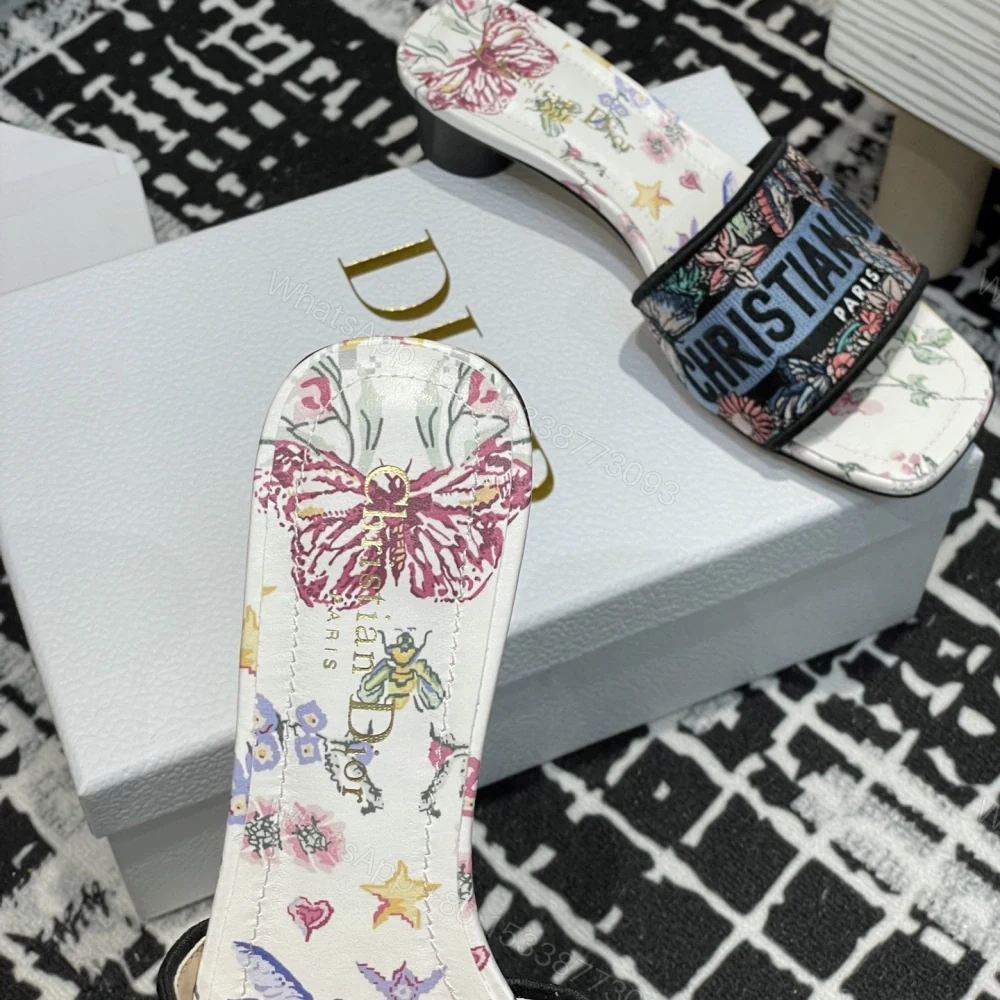 View 7 of 高仿Dior*Dway系列KCO222圓頭套腳拖鞋短踭白色彩花免檢版