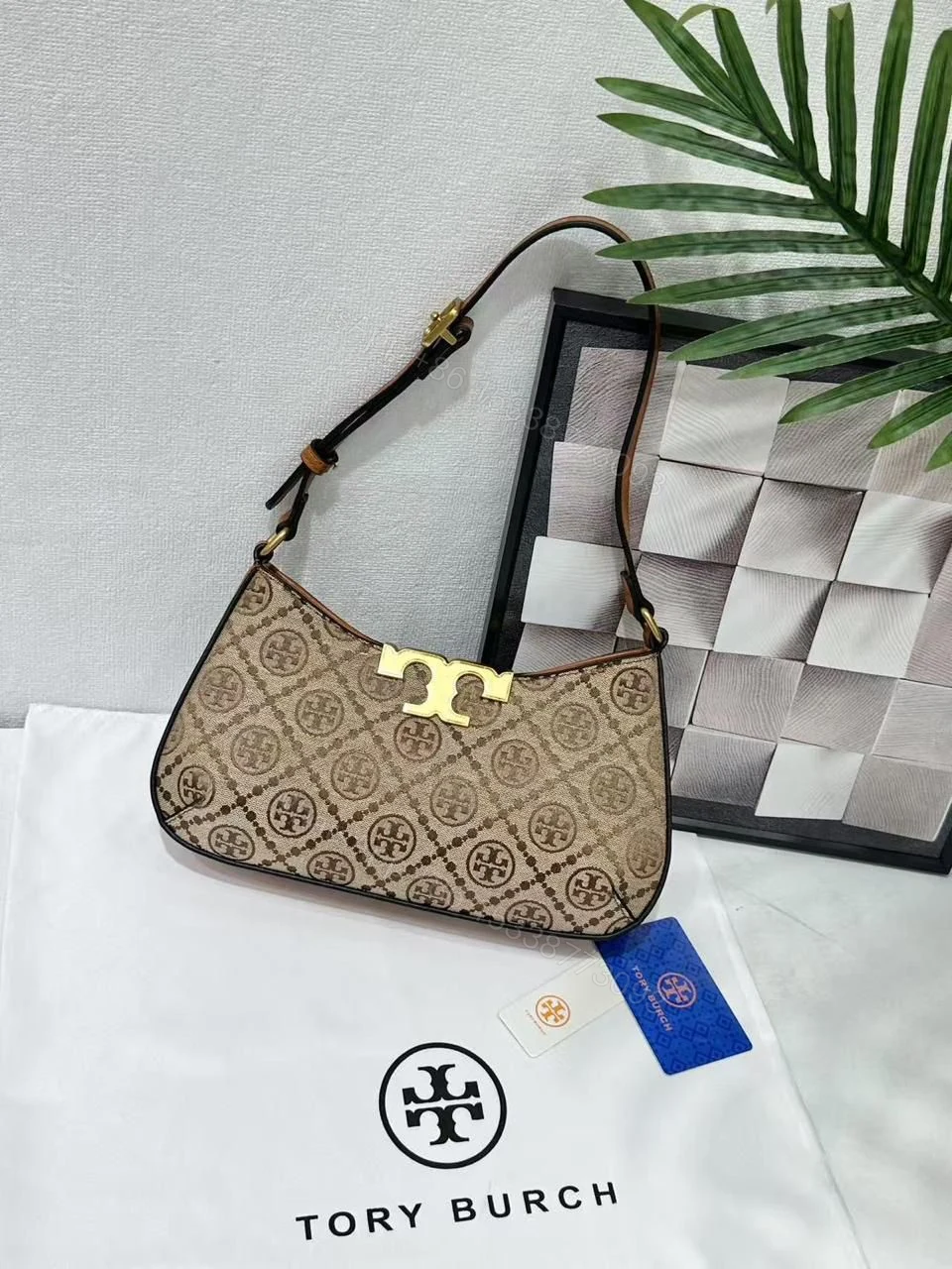View 3 of First Copy Tory Burch Eleanor Bag