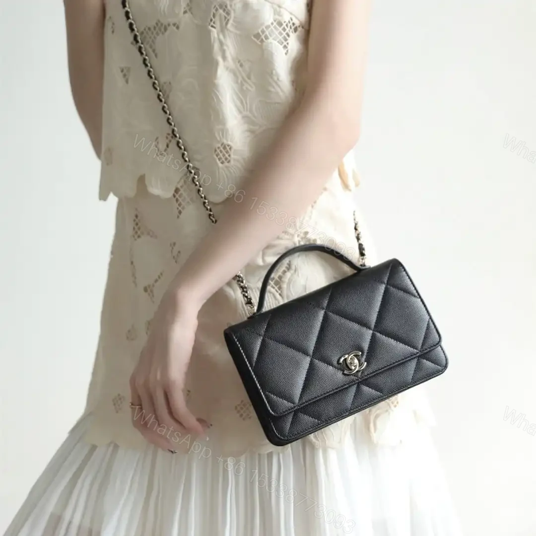 View 25 of 高仿Chanel*25K系列AP4932小牛皮WOC手袋黑色免檢版