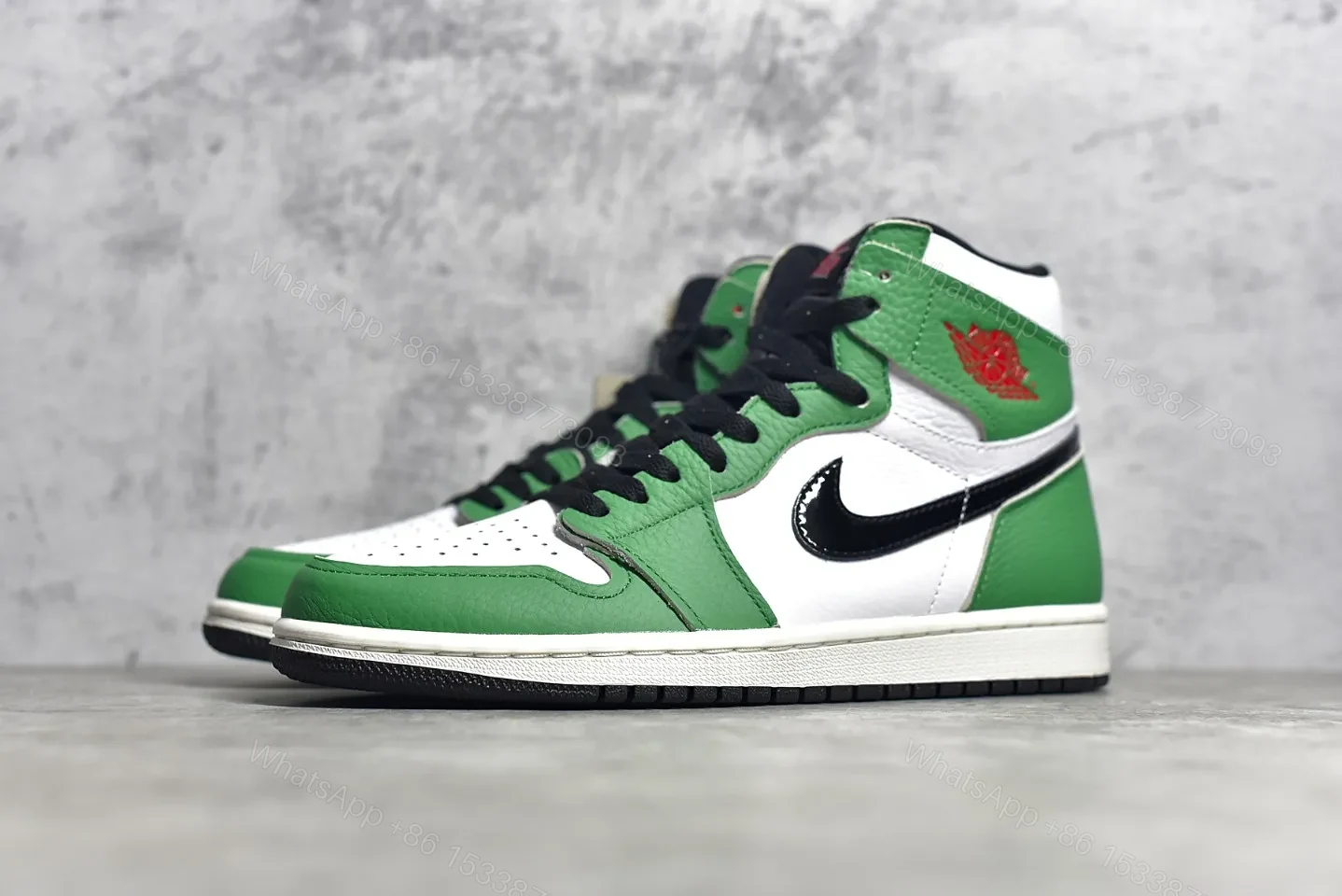 View 2 of Air Jordan 1 Retro High “Lucky Green” Reps