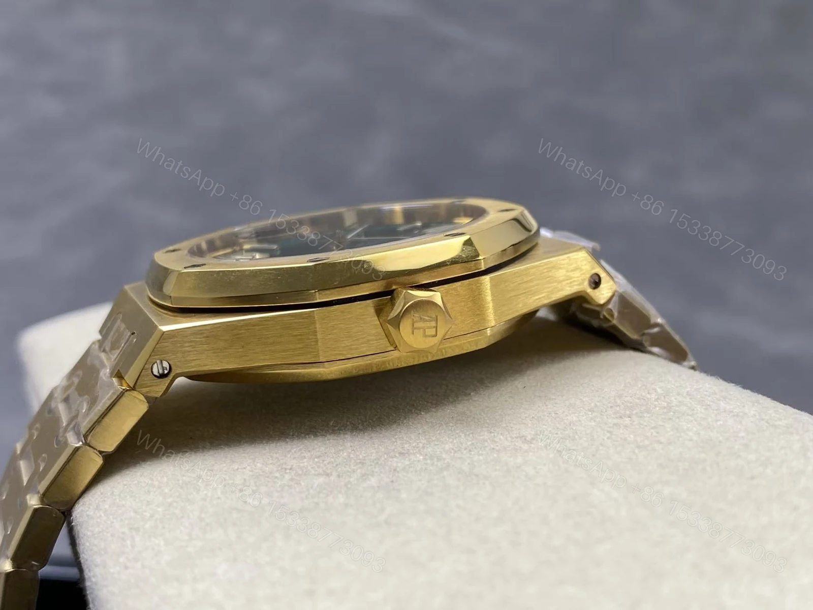 View 7 of Super Swiss Clone Audemars Piguet Royal Oak Selfwinding 41mm Green Malachite Dial