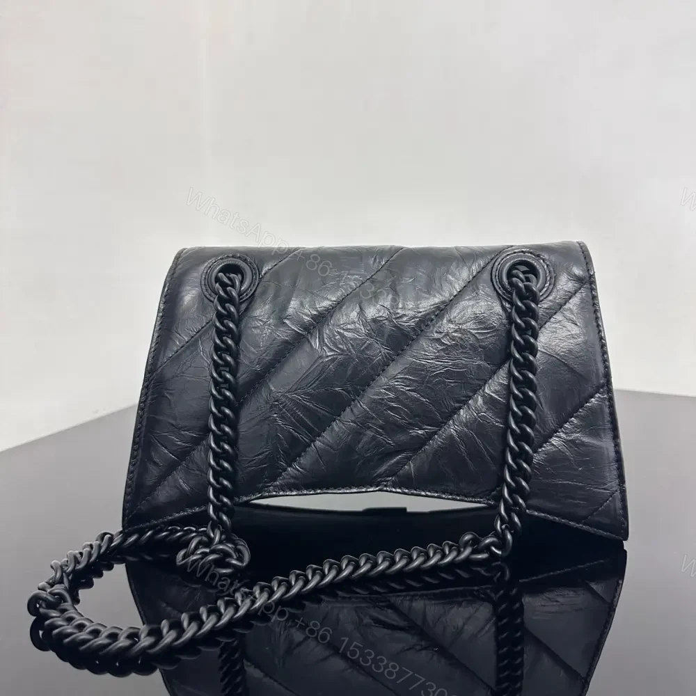 View 2 of 高仿BalenciagaCrush沙漏包油蠟黑XS