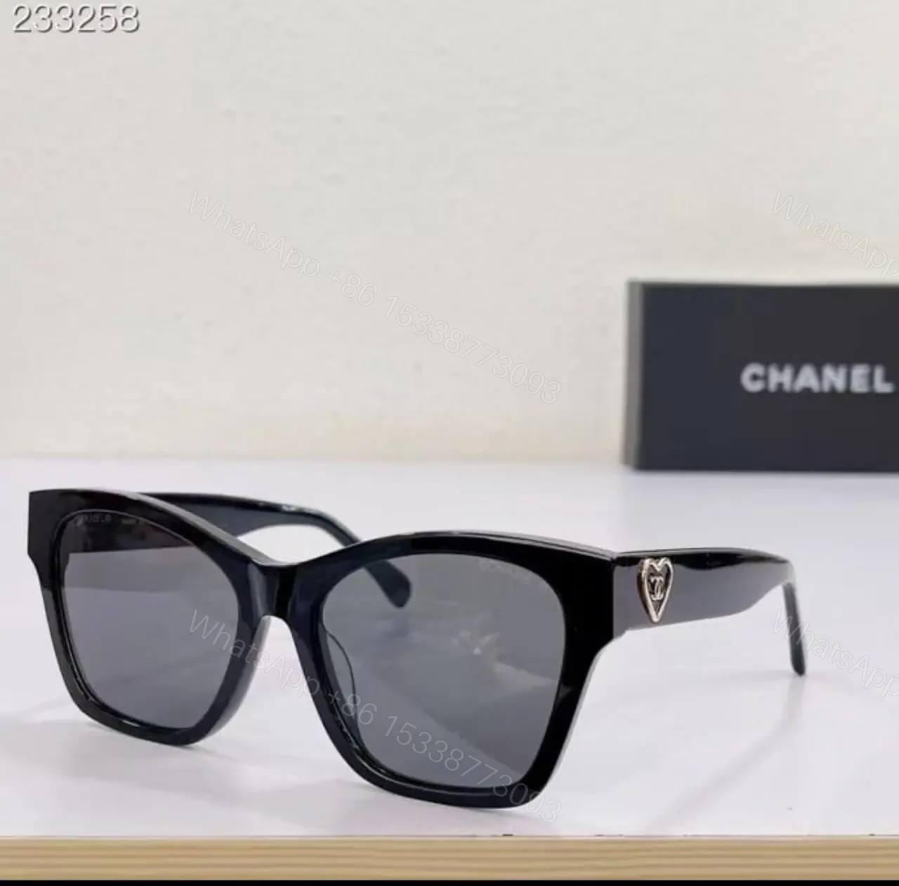 CHANEL — view 1