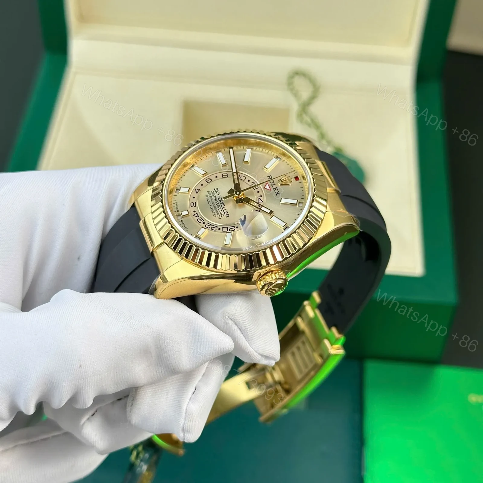 View 5 of Superclone Rolex Sky-Dweller Champagne Dial 336238