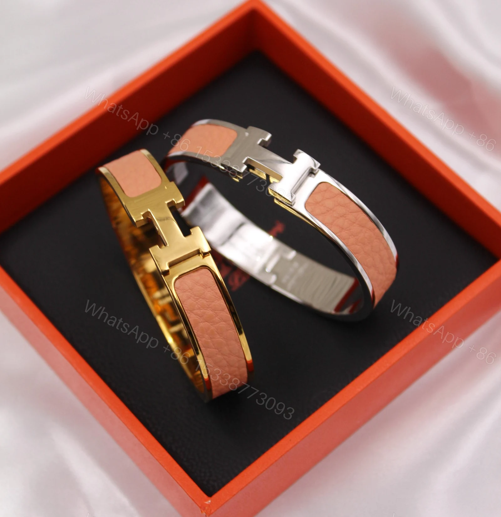 Pink Hermes Clic H Bracelet Replica — view 1