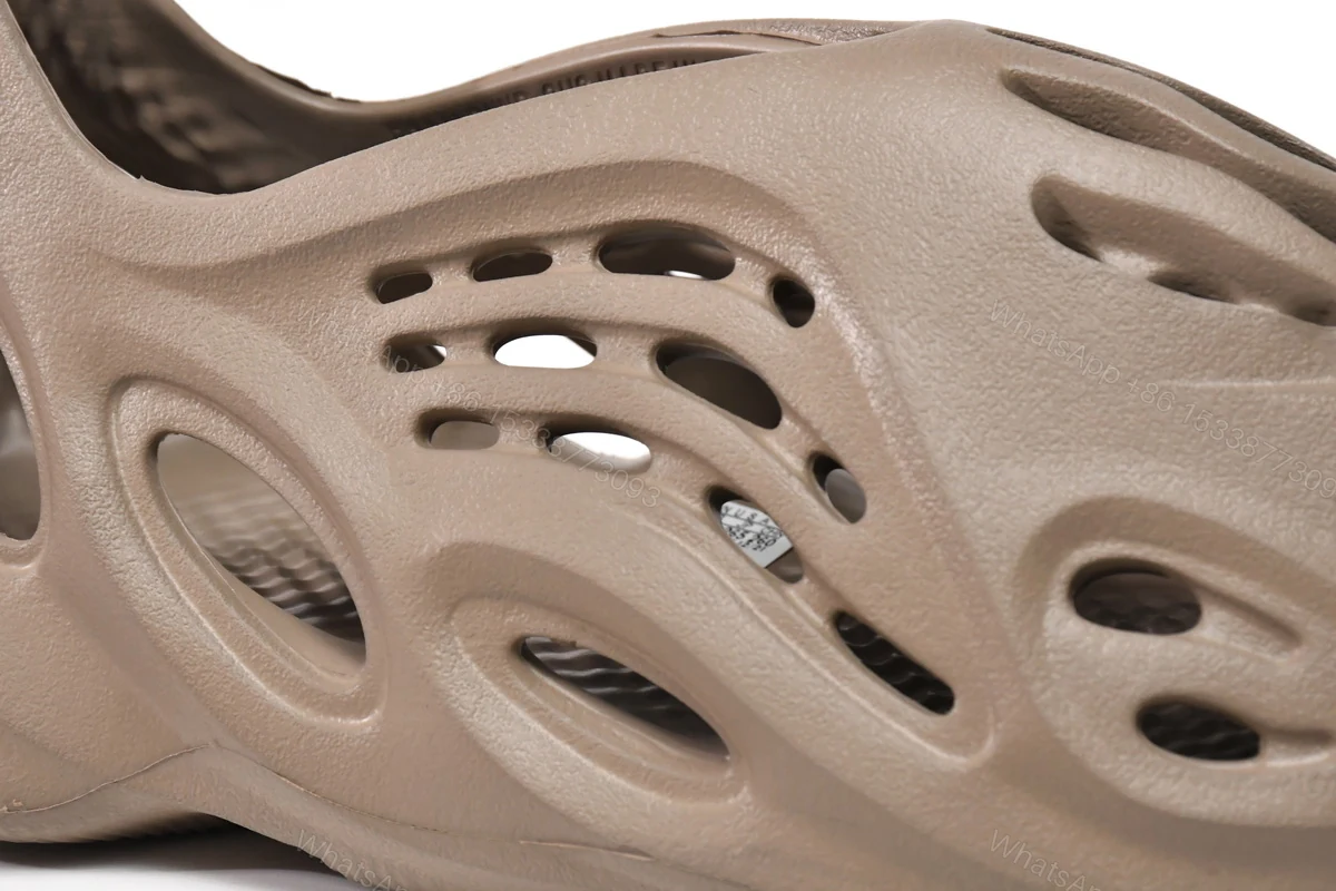 View 5 of adidas Yeezy Foam Runner Mist GV6774
