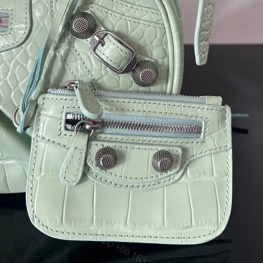 View 11 of 高仿Balenciaga*LeCagole系列餃子包薄荷綠S