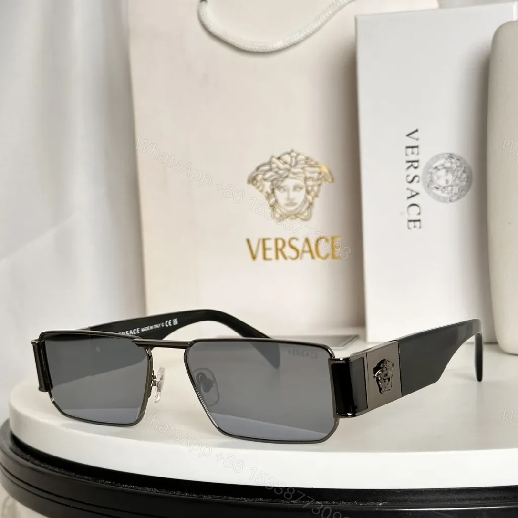 Bold Rectilinear Vision sunglasses with polarized UV400 lenses — view 1