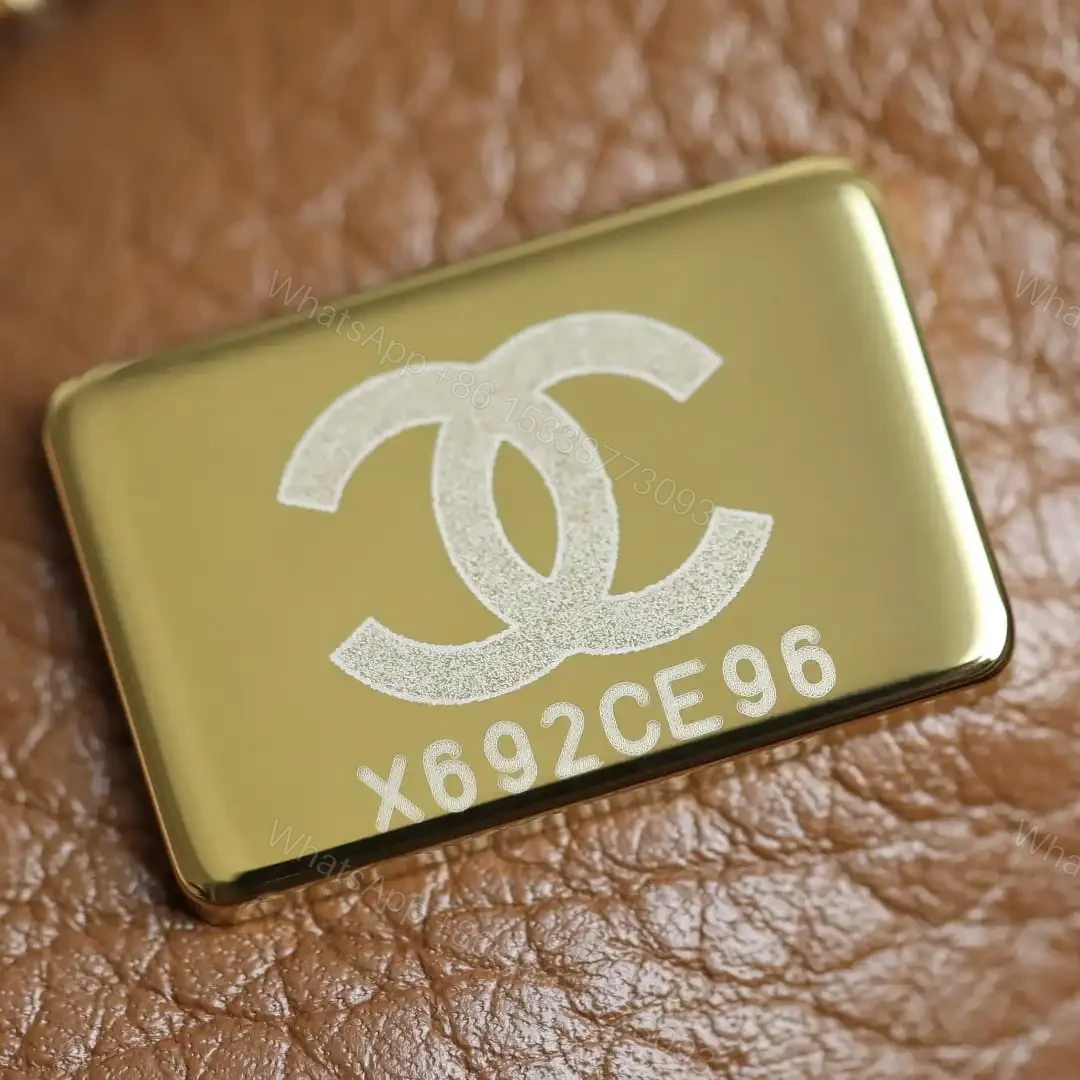 View 16 of 高仿Chanel*26S系列AS6288粒面小牛皮單肩包棕色免檢版