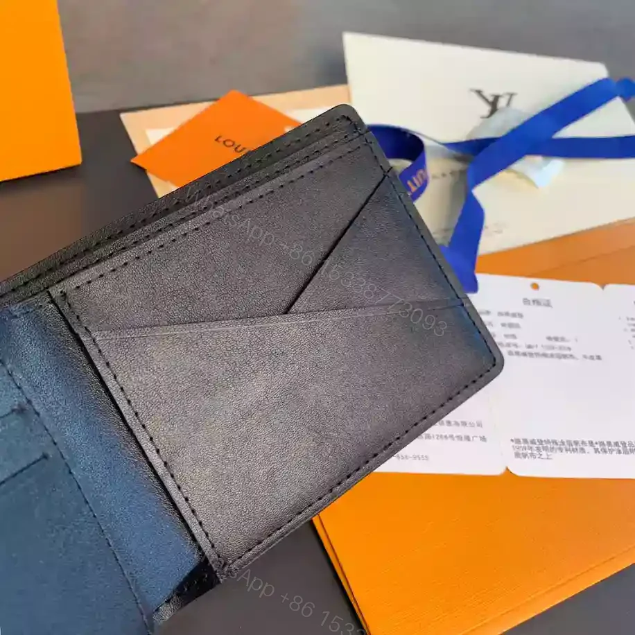View 5 of LV MULTIPLE WALLET- RRG085