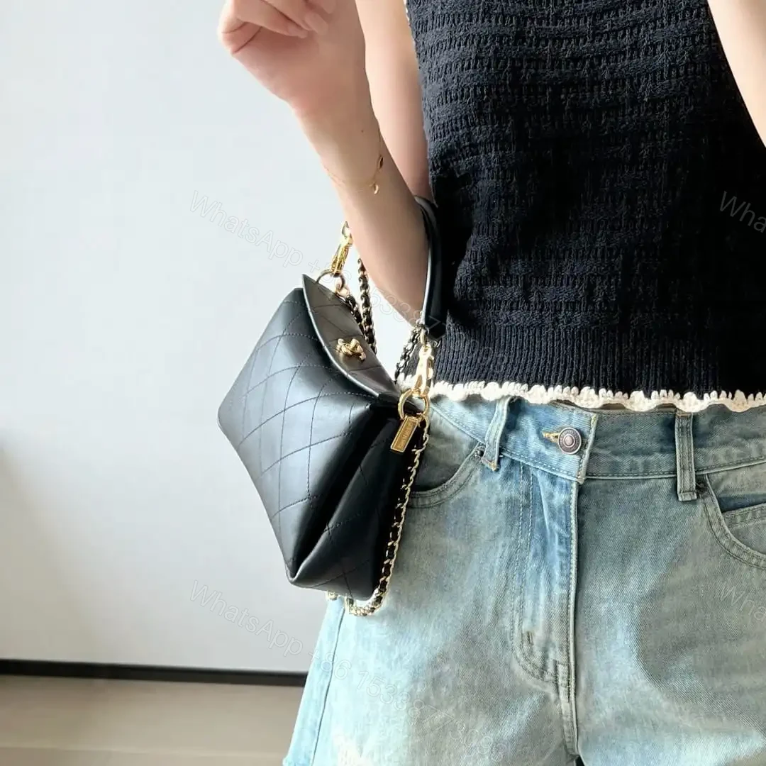View 22 of 高仿Chanel*26S系列AS6255小牛皮飯盒包黑色免檢版