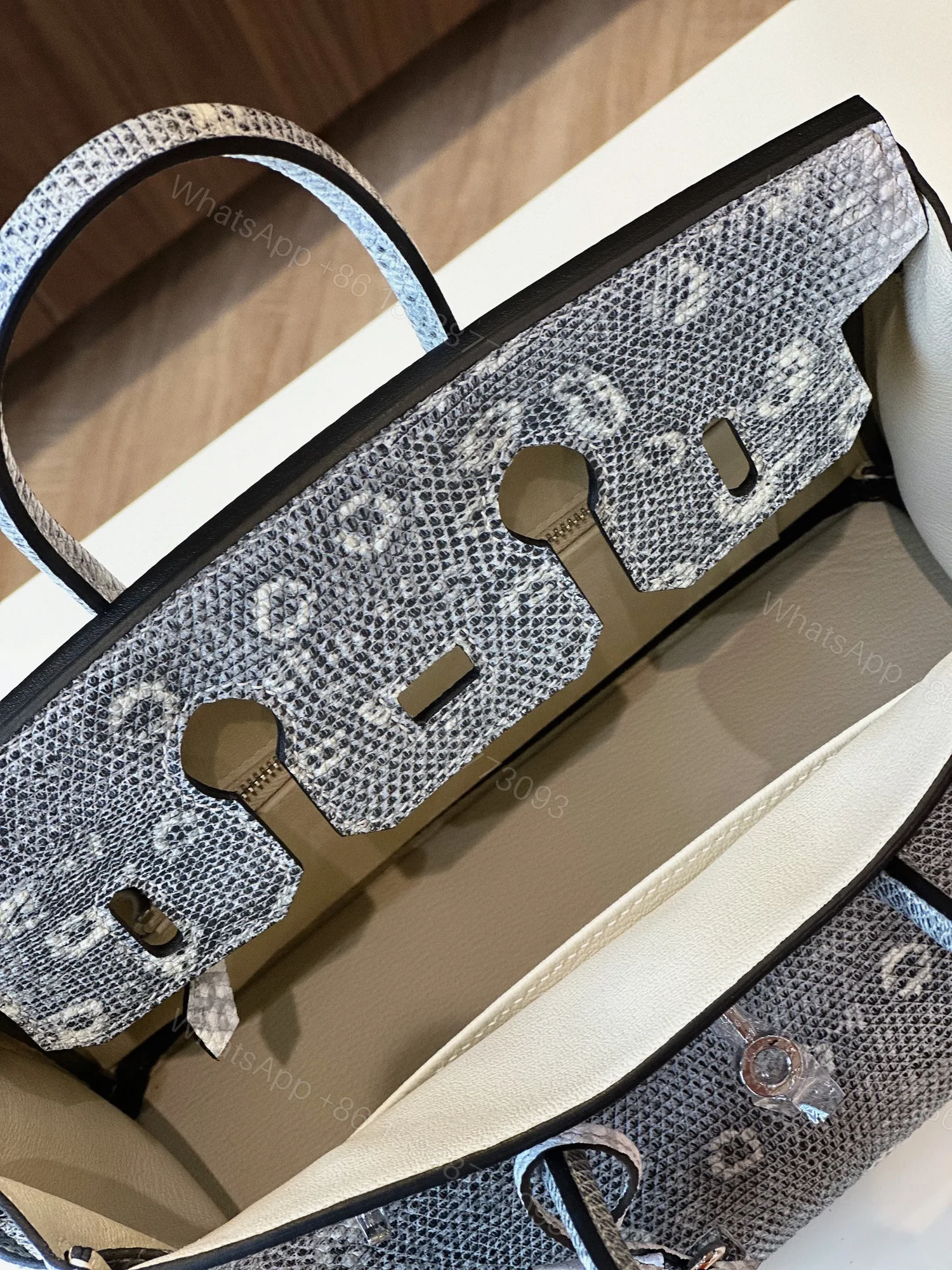 View 4 of HN 25 Omber Genuine Lizard leather Gold Hardware