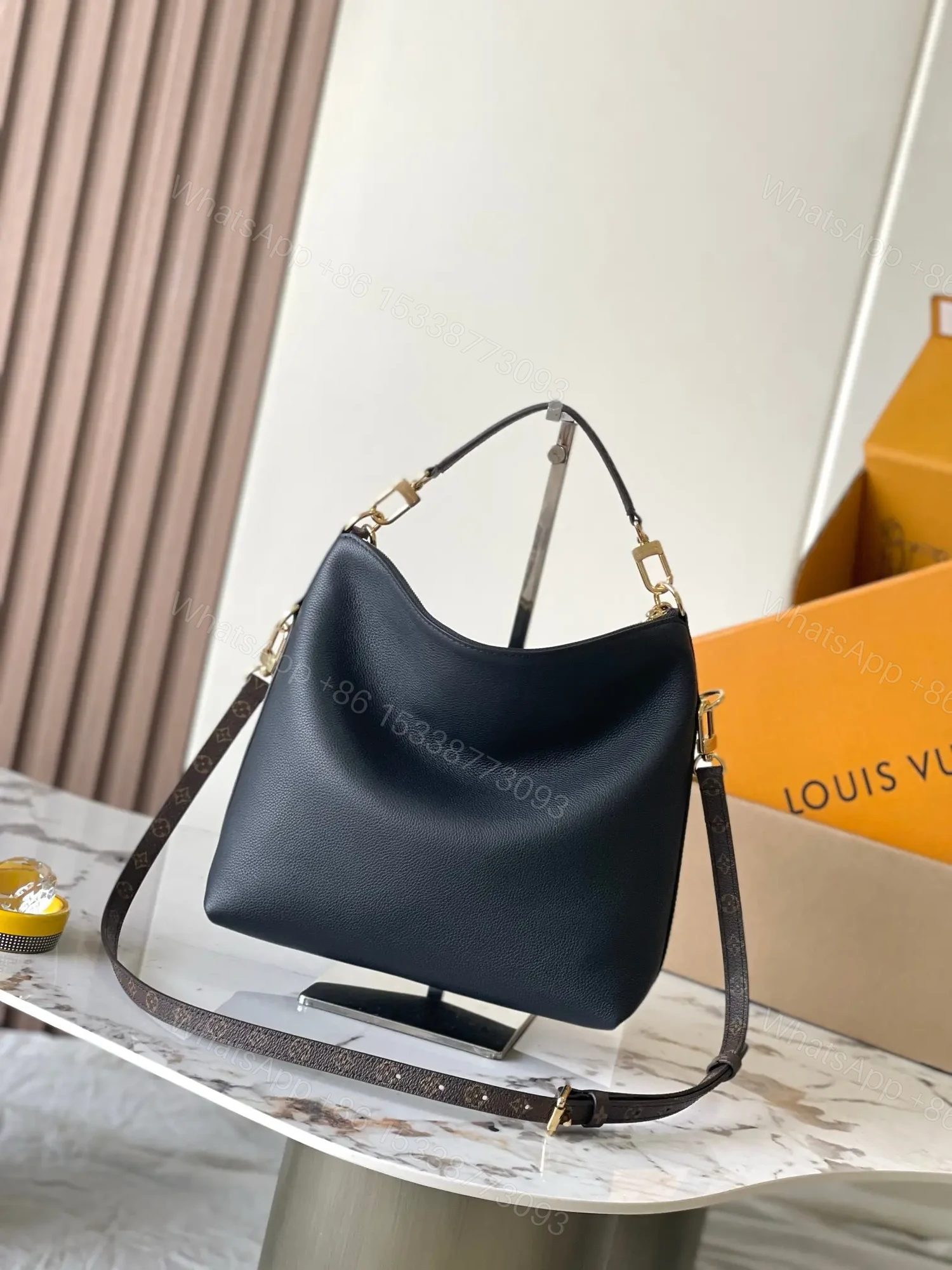 View 5 of LV Multipass Black M28029