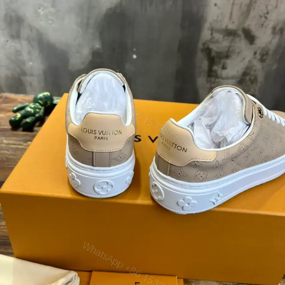 View 8 of LV TIME OUT SNEAKER – LSVT427