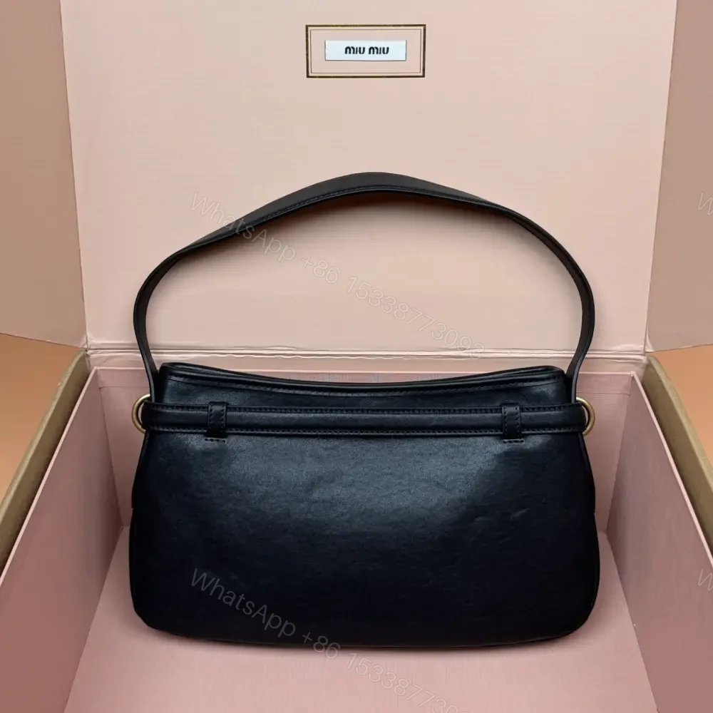 View 2 of 高仿miumiu*Aventure系列5BC182小羊皮腋下包黑色小號免檢版