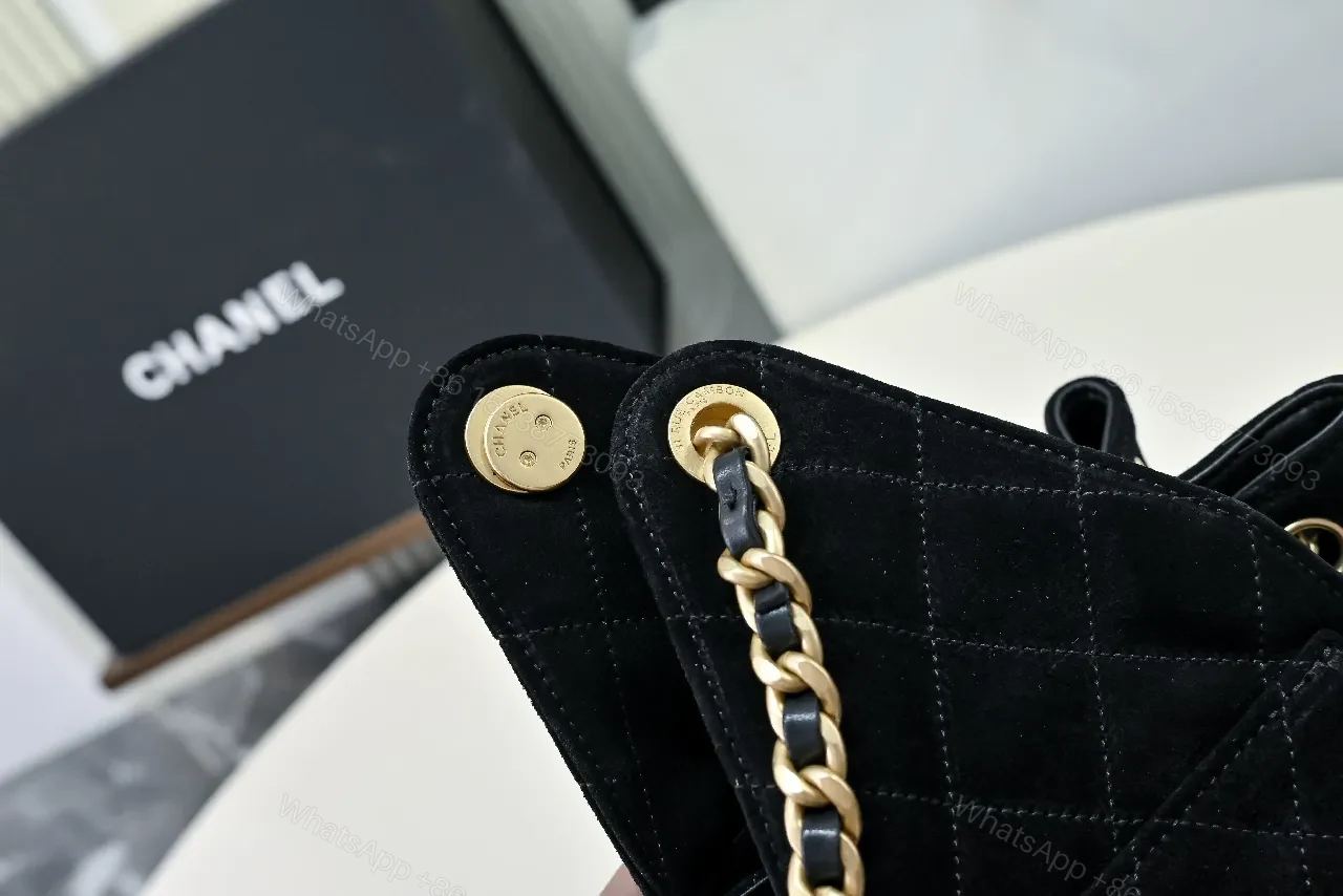View 2 of Quilted Black Shoulder Bag: Gold Chain, Luxe Texture, Versatile Style