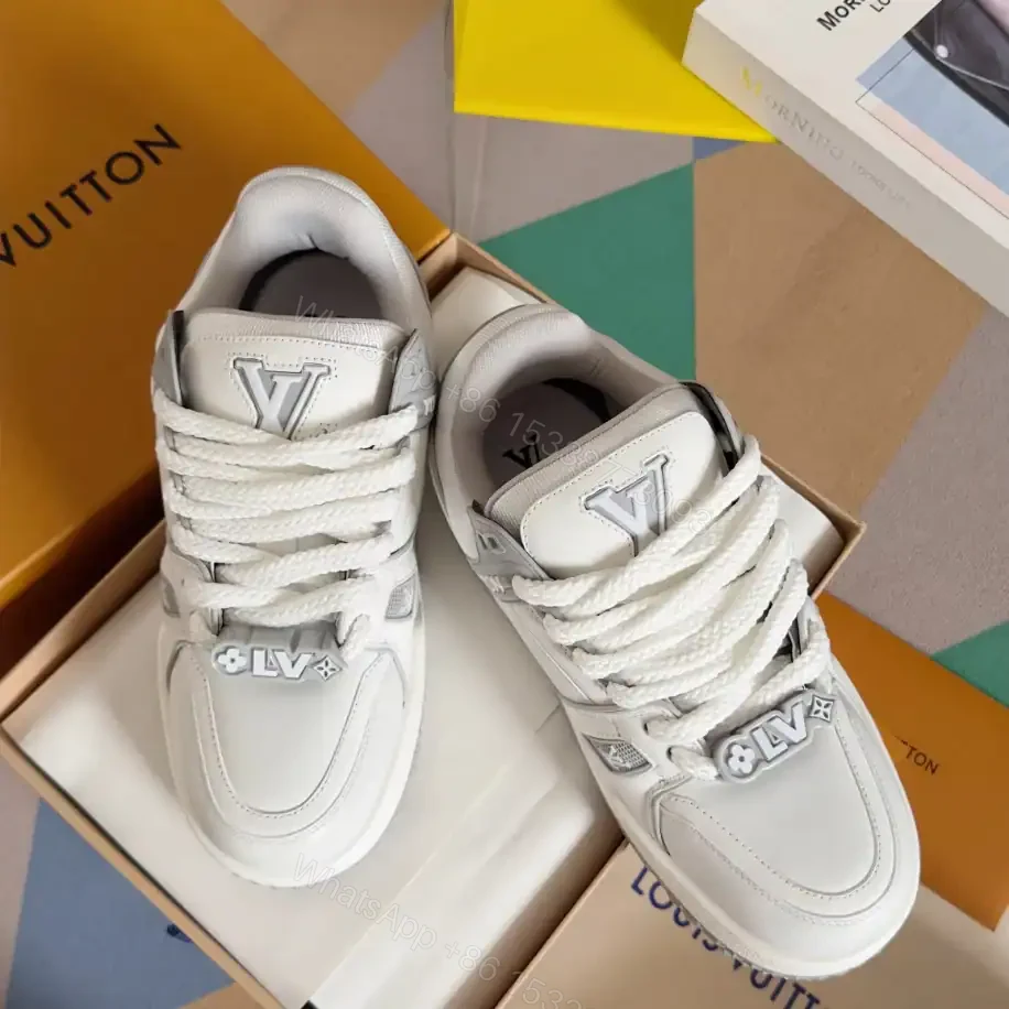 View 3 of LV TRAINER MAXI SNEAKER – LSVT411