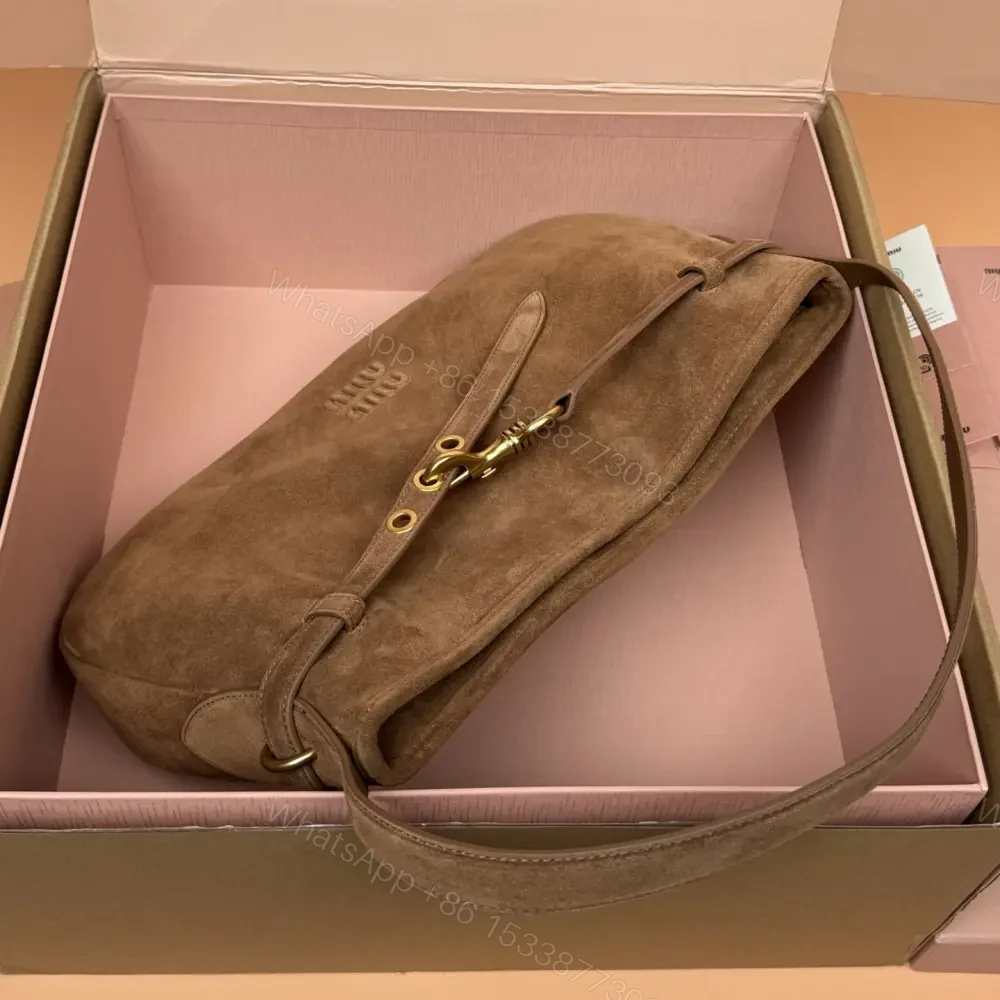 View 4 of 高仿miumiu*Aventure系列5BC181麂皮腋下包駝色中號免檢版