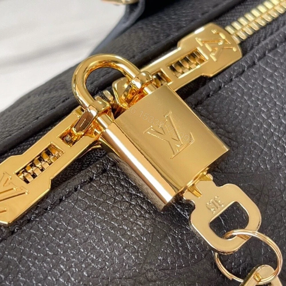 View 4 of Louis Vuitton Speedy Bandoulière 20 Black 20Cm M58953