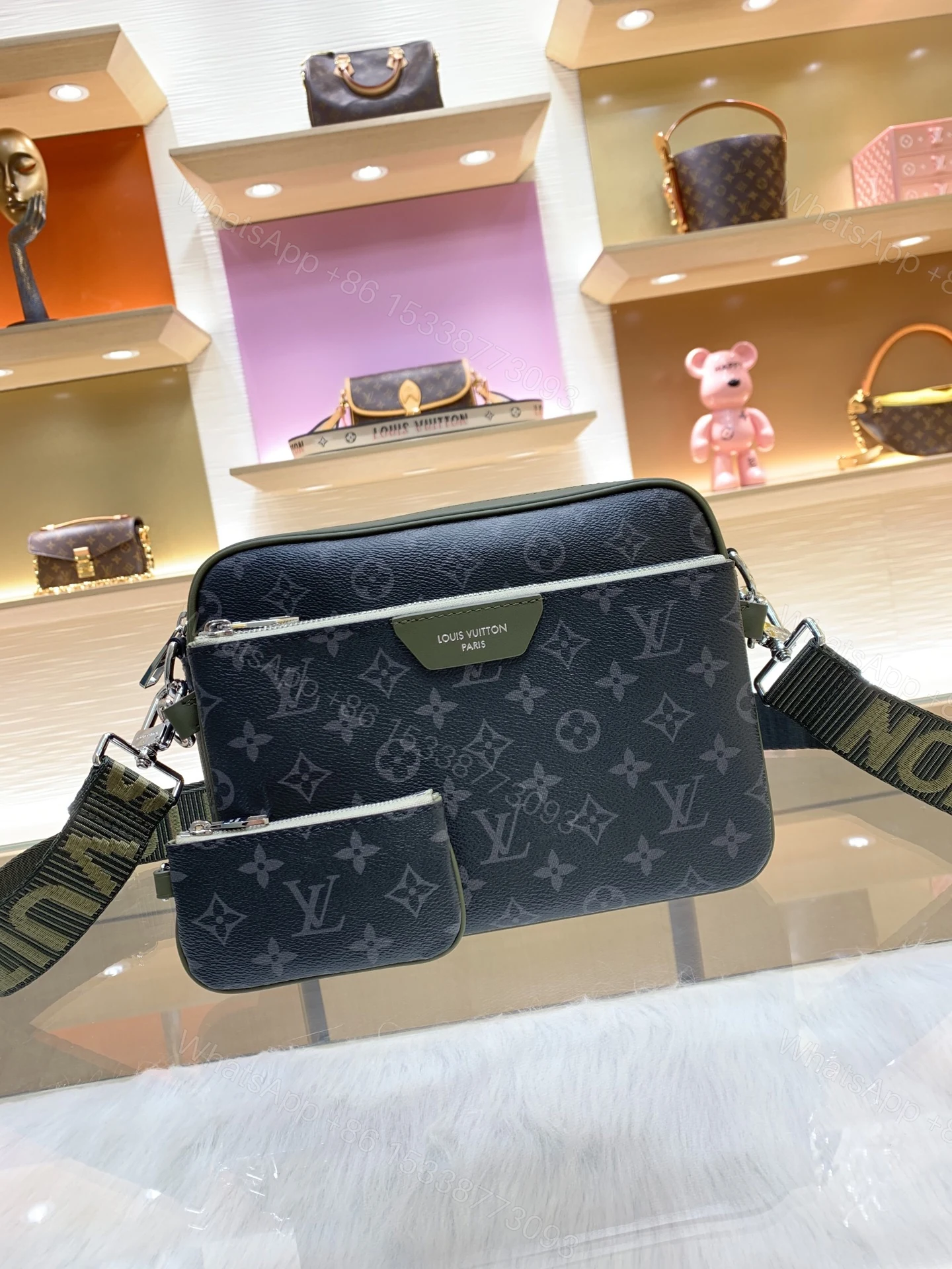 LV 一比一 黑灰老花雙拉鍊斜挎包 拼色相機包 — view 1