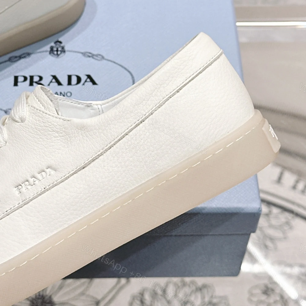 View 8 of 高仿Prada*2EE397B男女同款復古商務鞋白色免檢版