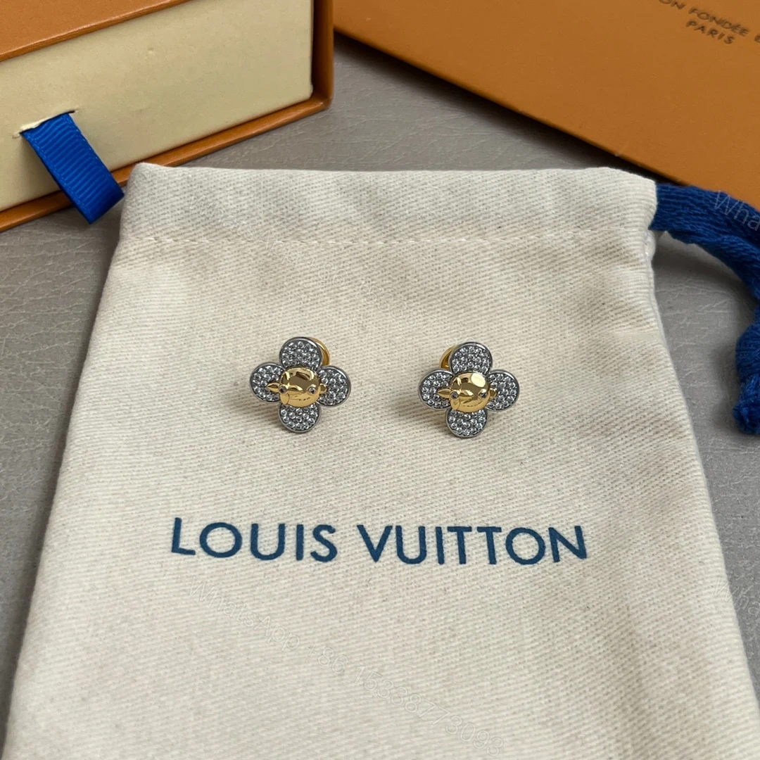 LV一比一Monogram花形耳釘典雅百搭小巧飾品 — view 1
